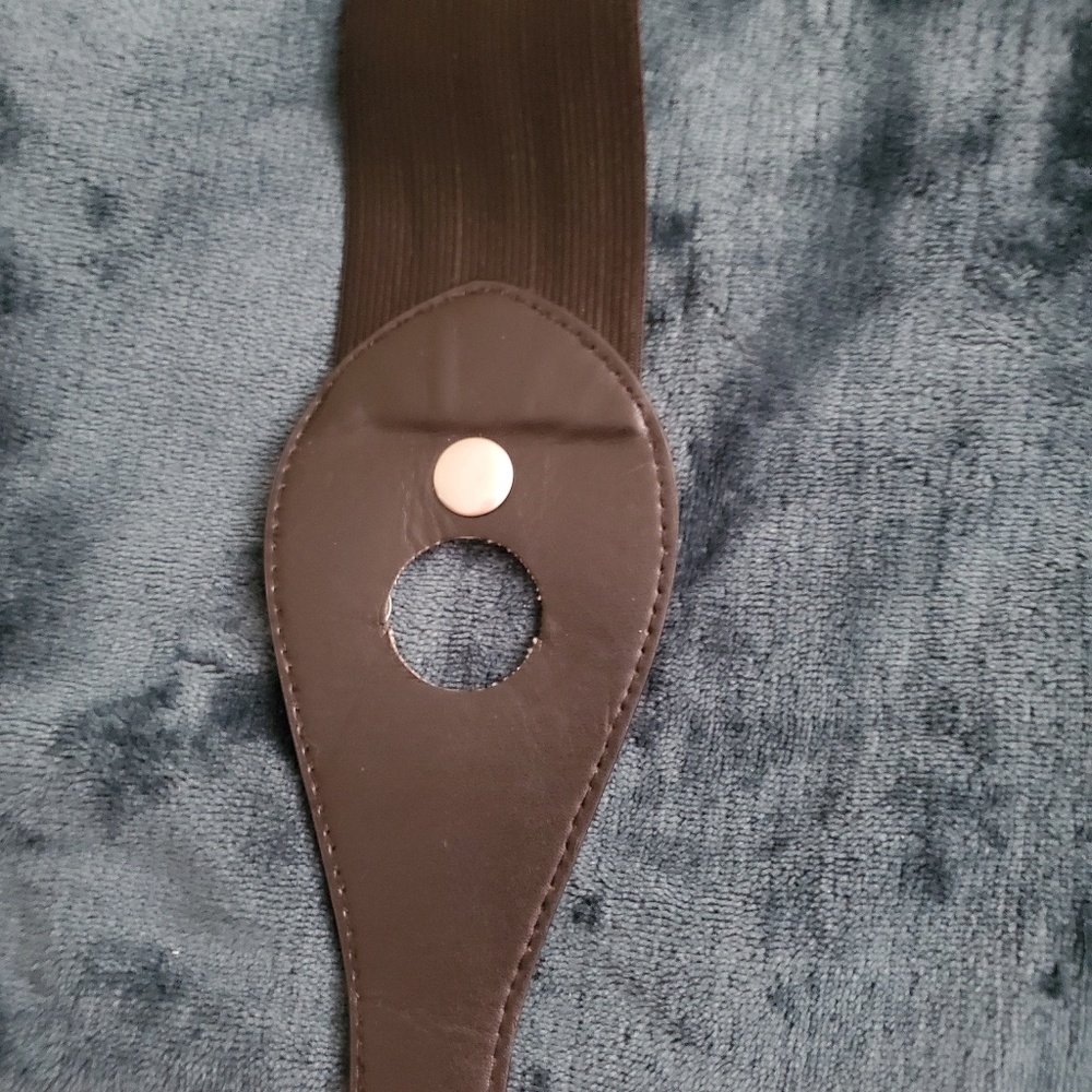 Belts - Picture 3 of 7